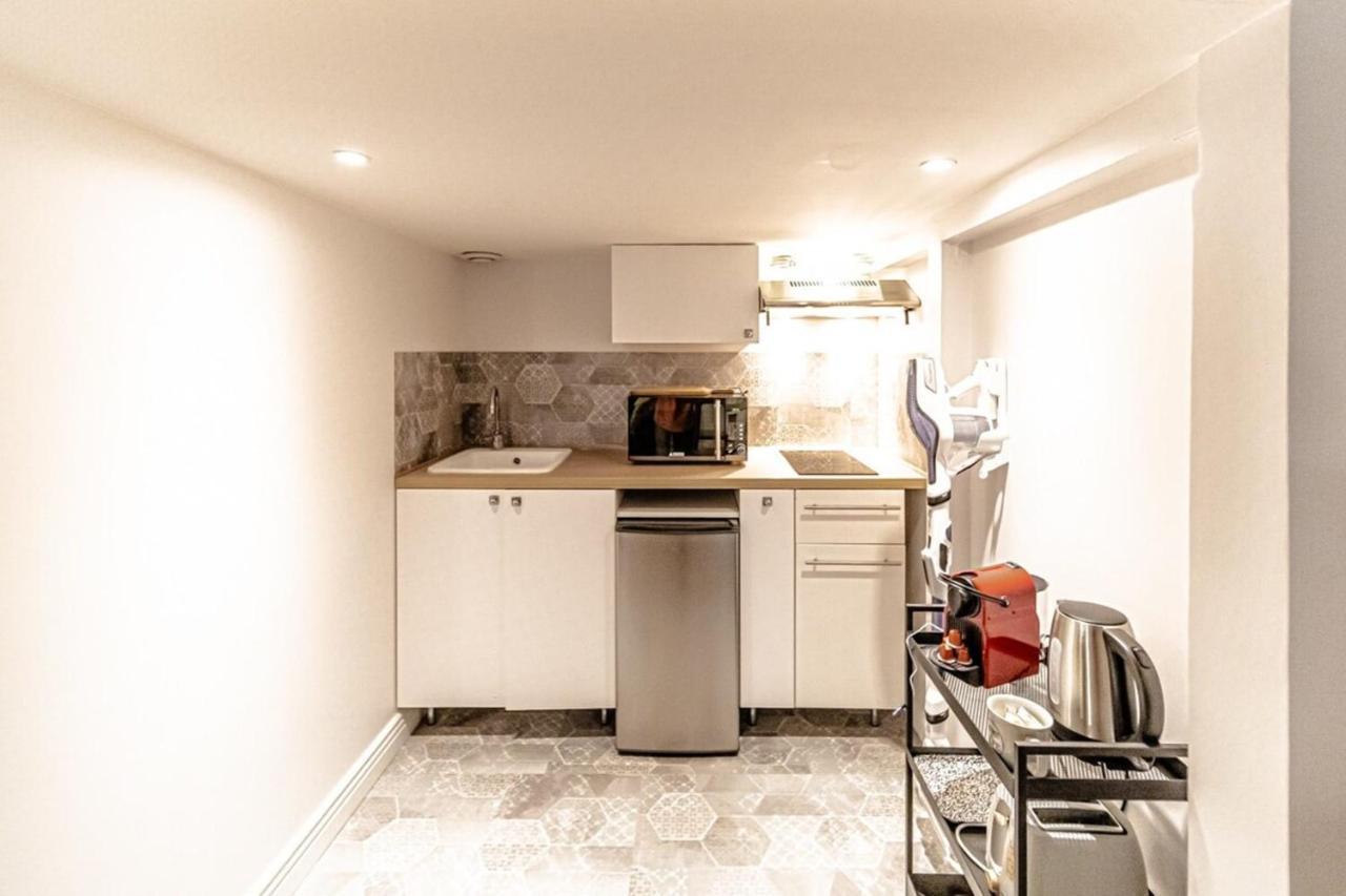 Le Petit Platiere - Renovated Apartment - Terreaux Лион Экстерьер фото